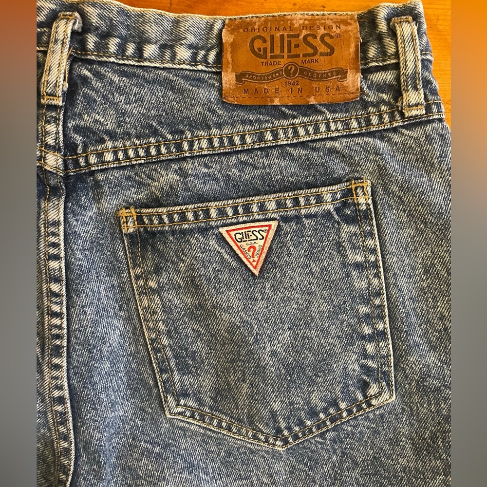 Acid wash vintage Guess denim shorts size 31